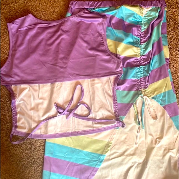 Tie back crop top & striped color block skirt - Picture 5 of 5